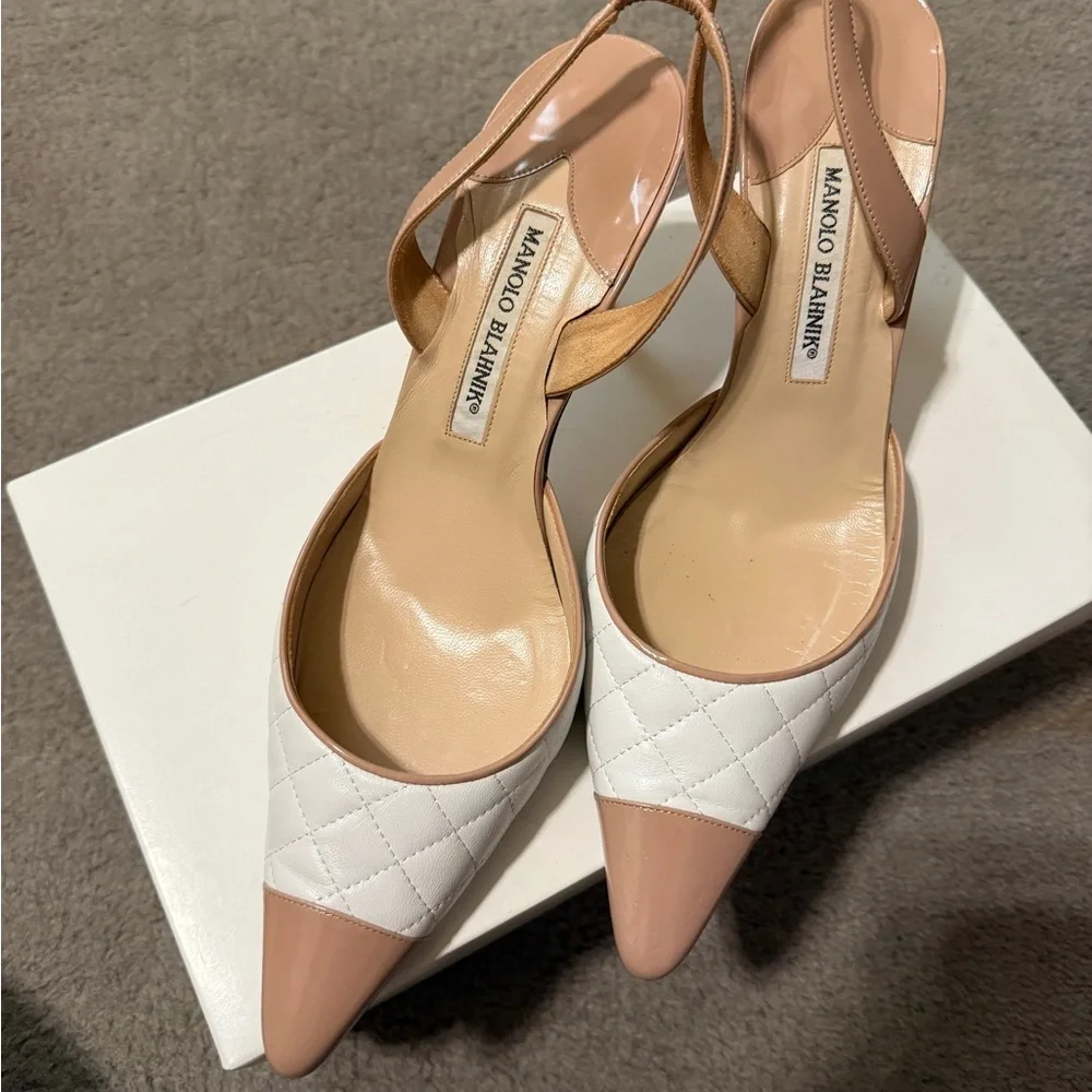 Manolo Blahnik Irie Slingback Pumps 40.5 US 10.5 Quilted Leather Cap Toe